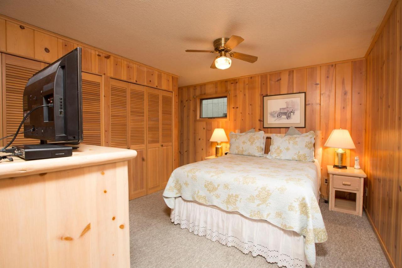 Mirror Pond Bungalow Bend Extérieur photo