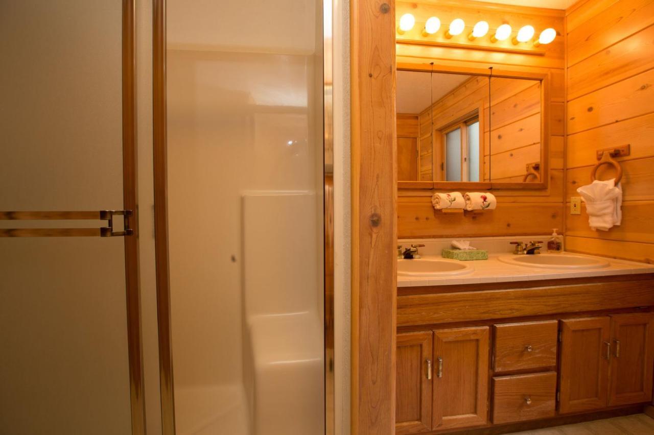Mirror Pond Bungalow Bend Extérieur photo